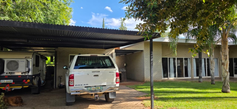 3 Bedroom Property for Sale in Middelpos Northern Cape